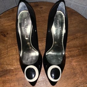 Never worn Vince Camuto heels!